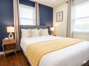 3 bedrooms, desk, iron/ironing board, WiFi