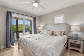 WiFi, bed sheets - Saltwater Pool | Hot Tub | Rec Room | Dogs OK (Corolla)