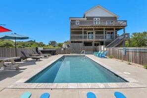 A heated pool - Saltwater Pool | Hot Tub | Rec Room | Dogs OK (Corolla)