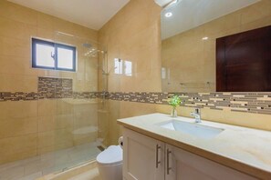 Shower, shampoo - Modern • Private • Relax (Sosúa)