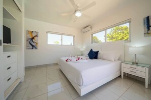 Iron/ironing board, WiFi - Private Oasis — 3 King Suites — Brand New. (Sosúa)