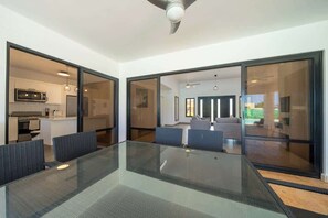 Dining - Location • Vibe • Style (Sosúa)