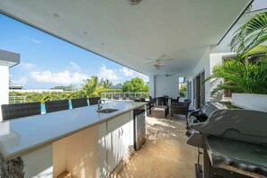 Outdoor dining - Luxury • Infinity Pool • Exclusive • 2BR (Sosúa)