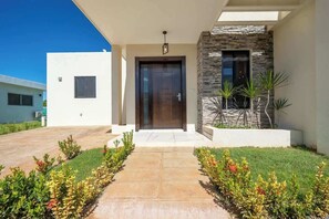 Exterior detail - Luxury • Tranquility • Paradise • 2BR (Sosúa)