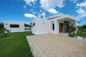 Exterior - New • All King • A/C in Living Room • Privacy (Sosúa)