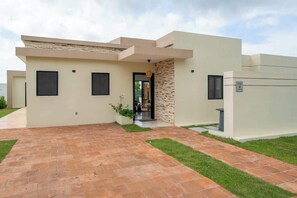 Exterior - Luxury | New | Enchanting. (Sosúa)