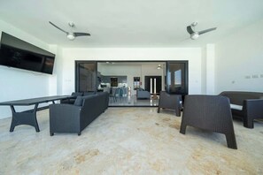 Interior - Luxurious 3-bedroom villa in Casa Linda. (Sosúa)