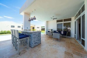 Outdoor dining - New 3BR Retreat • Modern Design (Sosúa)