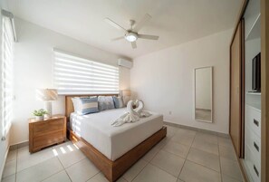 Iron/ironing board, WiFi, bed sheets - New 3BR Retreat • Modern Design (Sosúa)