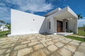 Exterior - Premium • Modern • Privacy • 3BR (Sosúa)