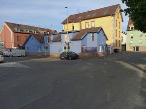Parking - Vrbo Property (Belfort)