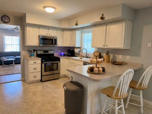 Private kitchen - Spacious 5-bedroom  single family house in beautiful North Wildwood (North Wildwood)