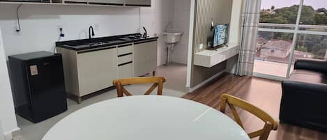 Comfort Apartment, 2 Bedrooms, Balcony, Courtyard View | Interior