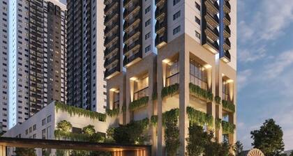 Luxury Sky Retreat Condo Near Port City-City/Ocean Views-Fully Equipped 2 BD/2BT