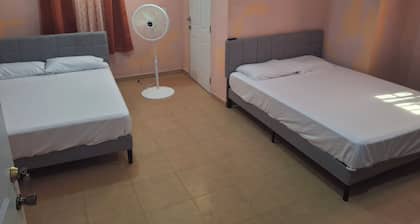 Delightful 3-bedroom house in Cap Haitian. Wifi and TV Included