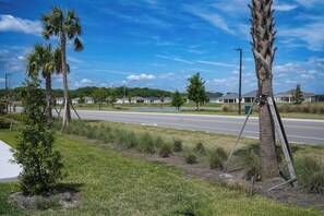 Property grounds - 5 Mins to Eastport - New 3BR/3BA - EV Charger - Great Location!  Close to Publix (The Villages)