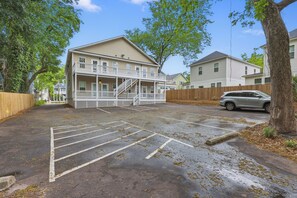 Exterior - Mellow Home-3/2 on a tree-lined street-2 blocks to Castle St.- easy walk to all (Wilmington)