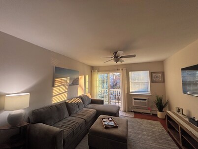 1BR Asbury Park Adult Getaway! Balcony with AC - 3 blocks to beach and boardwalk