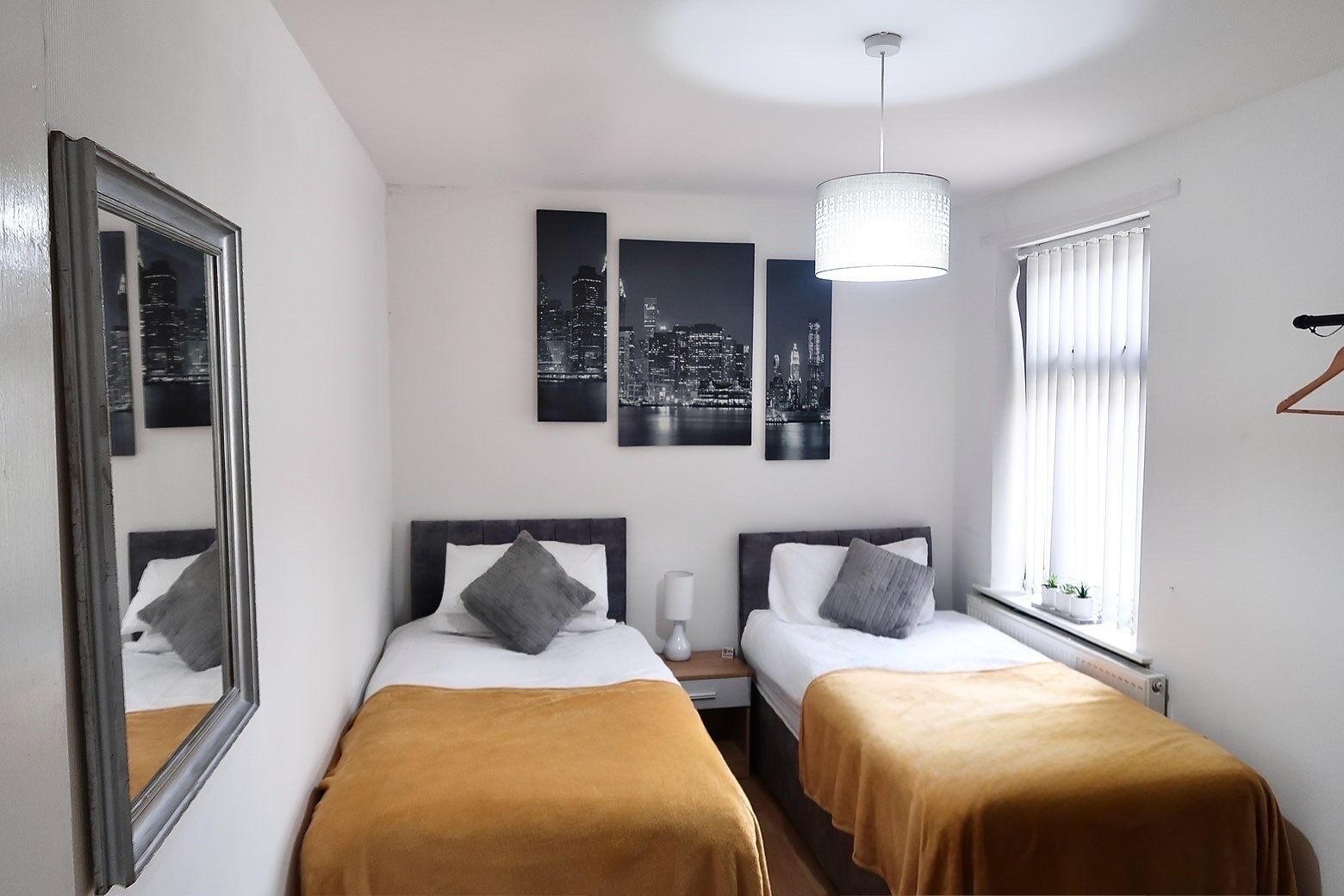 3 bedrooms, iron/ironing board, WiFi, bed sheets