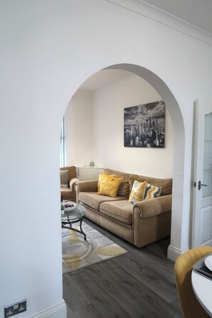 Smart TV -     Stylish 3-Bedroom Escape with Private Garden – Near Stadiums & City Centre (Liverpool)