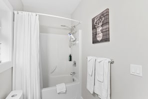 Hair dryer, towels - Modern Oceanview 2BR Suite with Patio & Private Entry Nanaimo Retreat (Nanaimo)