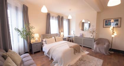 Three Beautifully Styled Bedrooms in Central Tunbridge Wells.