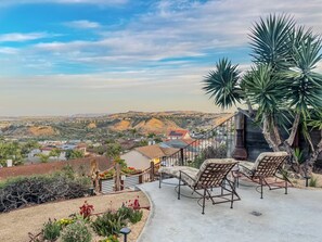Terrace/patio - Casa Blue Oceanview -  A True Coastal California Beach Retreat (San Clemente)