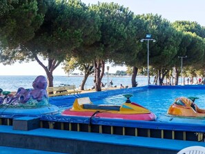 Mobile Home | Pool - Premium Seaside Family Retreat (Brtonigla)