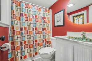 Bathroom - Fantastic South Tower Grove home, voted Most Liveable Area in St Louis (St. Louis)
