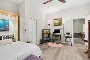 Room - Fantastic South Tower Grove home, voted Most Liveable Area in St Louis (St. Louis)