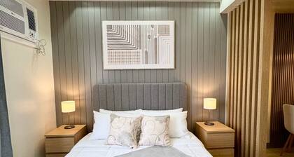 Cozy Modern 1-bedroom condo with AC in General Trias