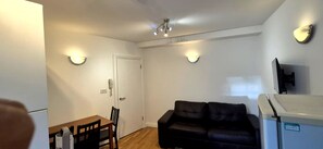 Interior - Finetouch Apartments (London)