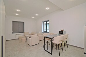 Dining - RICH apart&hotel (Yerevan)