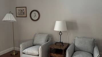 Smart TV, books