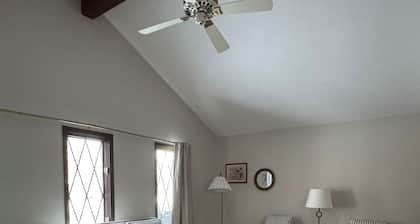 Sylvania Condo • Quiet Retreat • Near Metroparks