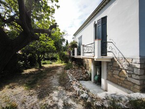 Property grounds - LE CANNET- Near CANNES - Palais Festivals- House with land 4/6 pers. (Le Cannet)
