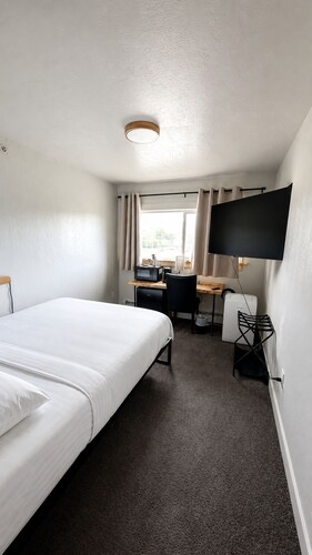 Highliner Suites Hotel