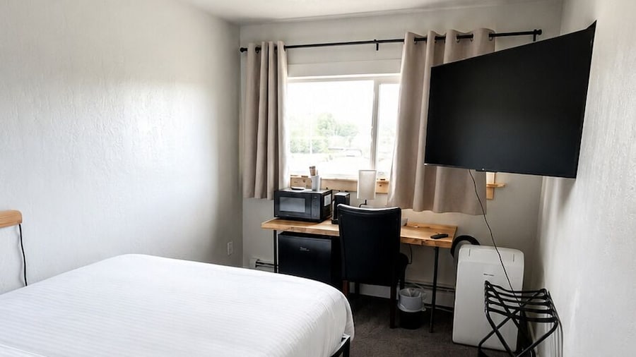 Highliner Suites Hotel