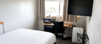 Highliner Suites Hotel