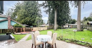 Outdoor dining - FIFA World Cup Special – Premium Stay
\ (Delta)