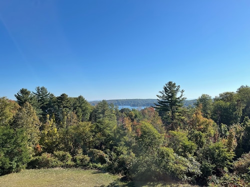 Winnipesaukee Lakeview Loft
