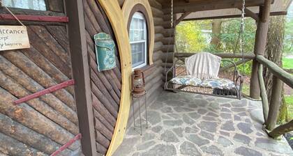 Bilbo’s Burrow~Cozy Hobbit Hole in the Pocono Mountains