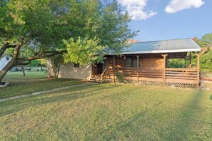 Exterior - Cabin Home in Kyle w/ Waterfall pool and fire pit (Kyle)