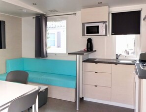 Living room - Big Family Stay Near the Sea (Hyères)