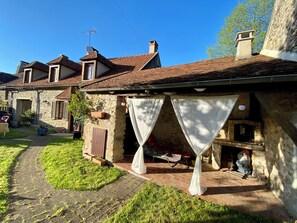Exterior - Vrbo Property (Domecy-sur-Cure)