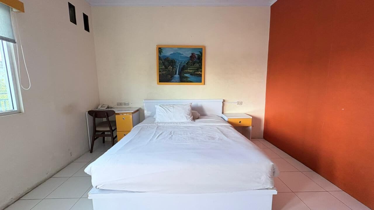 Deluxe Double Room | Premium bedding, desk, free WiFi, bed sheets