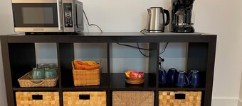 Clean and comfy 2-bedroom in Athens less than 2 miles from Sanford Stadium