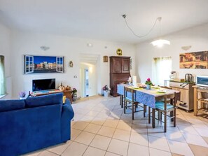 Living Room - Silvia I by Interhome (Torri del Benaco)