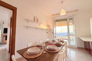 Dining - | Penthouse 186 | 3 Bedrooms and Private Terrace - 190SQM (Torino)
