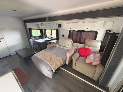 Camping on Fancy-Perfect for small family getaway or couples retreat!